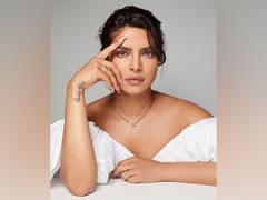 
      
      Priyanka Chopra extends support to SAF-AFTRA strike
      
      