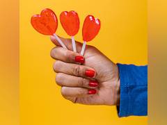 
      
      Lollipops may aid in diagnostic procedures for children, adults
      
      