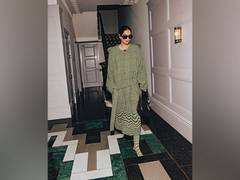 
      
      Fashionista Sonam Kapoor attends Wimbledon final 2023 in style 
      
      