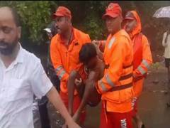 
      
      Maharashtra: NDRF rescues person stuck under bridge in Ratnagiri
      
      