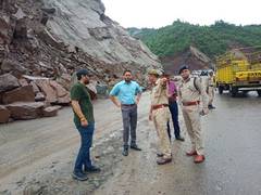 
      
      DC Udhampur inspects landslides clearance work at Dewal Bridge
      
      