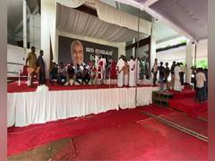 
      
      Kerala bids adieu to its ex-CM Oommen Chandy; funeral today
      
      
