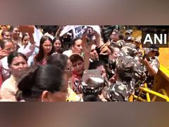 
      
      Women Congress workers demand resignation of Manipur CM
      
      