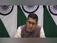
      
      Invitation sent to all leaders: MEA on Putin attending G20 Summit
      
      