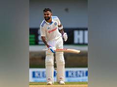 
      
      Indian cricket fratenity celebrates Virat Kohli's 76th century
      
      