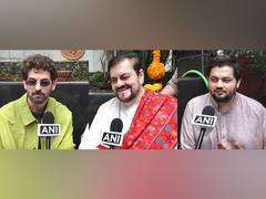 
      
      Neil Nitin Mukesh remembers grandfather on 100th birthday
      
      