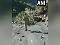 
      
      Arakot-Himachal Pradesh Road blocked due to landslide
      
      