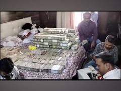 
      
      Maharashtra businessman duped of Rs 58 cr by cricket bookie
      
      