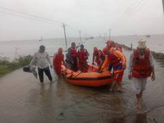 
      
      Gujarat monsoon fury: NDRF rescues 3 people in Mocha
      
      
