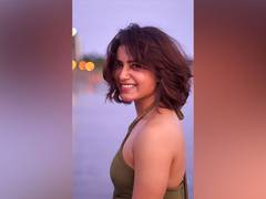
      
      Samantha Ruth Prabhu shares cropped hair look
      
      