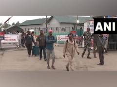 
      
      Fresh batch of pilgrims leaves from Srinagar for Amarnath Yatra
      
      