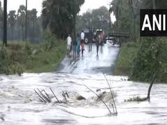 
      
      Telangana: Rain lashes Mahabubabad; disrupts normal life
      
      