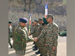 
      
      COAS visits forward areas of Ladakh to review preparedness
      
      