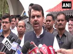 
      
      Fadnavis condemns Sambhaji Bhide's remarks against Mahatma Gandhi
      
      