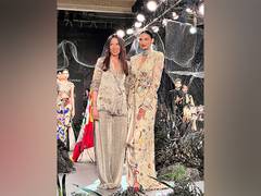 
      
      Athiya looks ethereal as she walks ramp for Anamika Khanna
      
      