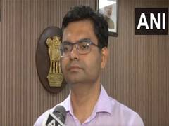 
      
      Mumbai Train incident: RPF Constable who opened fire arrested
      
      