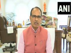 
      
      MP CM Chouhan provides appointment letters to candidates
      
      