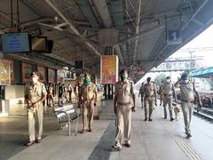 
      
      Mumbai train firing: Railway Police record statement of witnesses
      
      