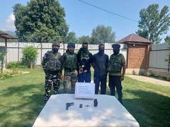 
      
      Two ‘hybrid’ terrorists of LeT arrested in J-K’s Baramulla
      
      