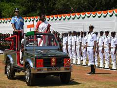 
      
      President Murmu accorded a guard of honour at Raj Bhavan, Chennai
      
      