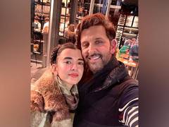 
      
      Saba Azad shares adorable picture with boyfriend Hrithik Roshan
      
      