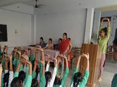 
      
      FitIndia Dynamo Ayushi Tondon Revisit Alma Mater
      
      