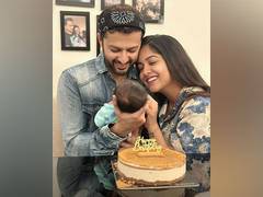 
      
      Ishita Dutta, Vatsal Sheth reveal their baby boy's name
      
      