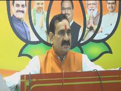 
      
      MP: Home Minister takes jibe at Kamal Nath
      
      