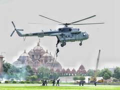 
      
      Delhi: NSG conducts aerial insertion drills ahead 
      
      