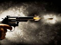 
    South Africa: Police searches 4 gunmen who killed 6 people 
    