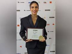 
      
      IFFM 2023: Bhumi Pednekar honoured with Disruptor of the Year award
      
      