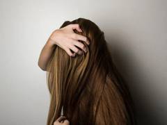 
      
      Study reveals genes that control hair whorl direction
      
      