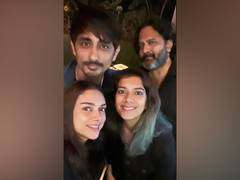
      
      Aditi Rao Hydari shares selfie with “homie” Siddharth
      
      