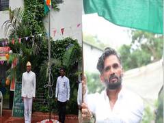 
      
      Jackie Shroff to Suniel Shetty, celebs wish fans on I-Day
      
      