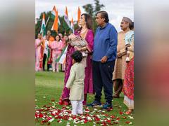 
      
      Mukesh Ambani, Nita Ambani celebrate I-Day with grandkids
      
      