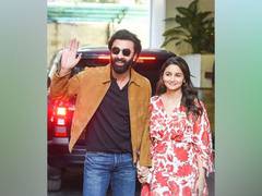 
      
      Alia reveals Ranbir makes her “wipe off” her lipstick, fans angry
      
      