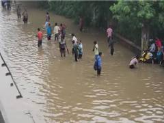 
      
      Heavy rain lashes Gurugram, residents grapple with waterlogging
      
      