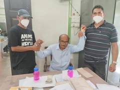 
      
      Government employee arrested red-handed for accepting bribe
      
      