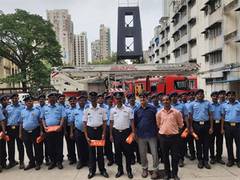 
      
      Mad Over Donuts Honours India's Unsung Heroes 
      
      
