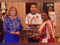 
      
      Envoys of six nations present credentials to President Murmu 
      
      