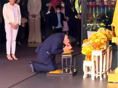 
      
      Thailand: Former PM Thaksin returns after 15 years of exile
      
      