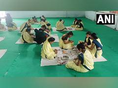 
      
      Women prisoners in Indore receive training of making Rakhi
      
      