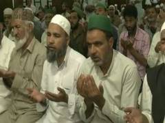 
      
      J-K: People offer prayers for Chandrayaan-3 success
      
      