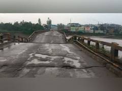 
      
      Himachal: Baddi-Nalagarh bridge caves in after heavy rain
      
      