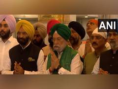 
      
      Hardeep Puri attends ‘ardas’ for successful soft landing 
      
      
