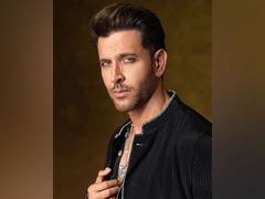 
      
      This is how Hrithik celebrated Chandrayaan-3's moon landing
      
      