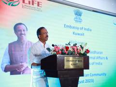 
      
      MOS Muraleedharan interacts with Indian community in Kuwait
      
      