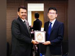 
      
      Devendra Fadnavis welcomes ‘JERA’ to invest in Maharashtra
      
      