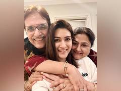 
      
      Kriti Sanon's mother congratulates her on National Award win
      
      