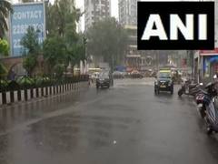 
      
      Heavy rains lash Mumbai
      
      